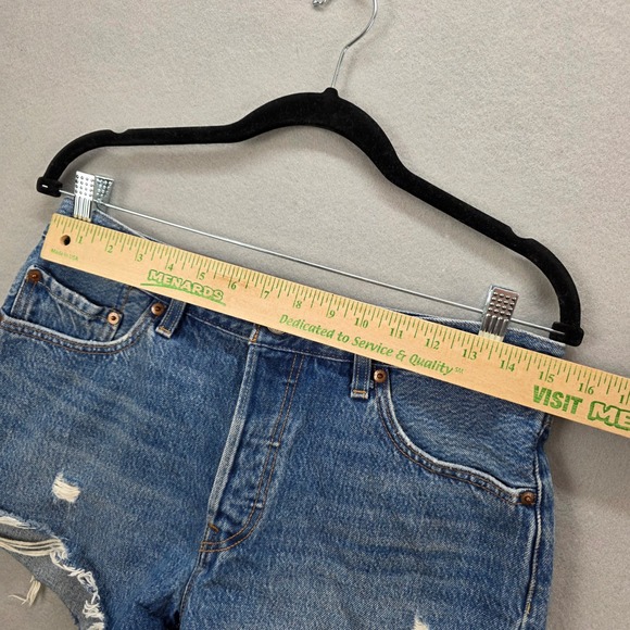 Levis 501 Original Cut Off Denim Shorts Medium Wash Distressed sz 29 Boho Hippie - Picture 2 of 11